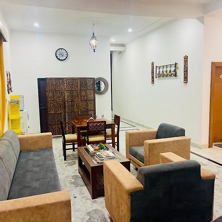La Curcuma Luxury Homestay Кхаджурахо Экстерьер фото